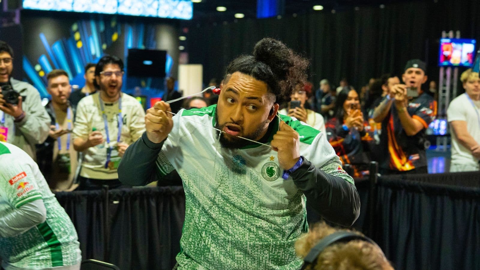 ¡Se picó todo en DreamHack Atlanta! Team Falcons campeones y la chispa entre Hisoka y Shifty